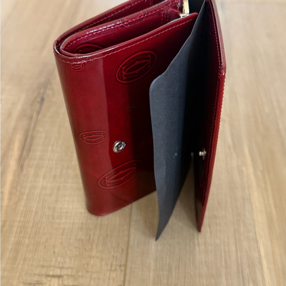 NEW CARTIER HAPPY BIRTHDAY L3000347 BI-FOLD WALLET - Picture 2 of 8
